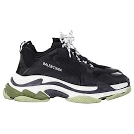 Balenciaga-Balenciaga Triple S Sneakers in Black Polyester-Black