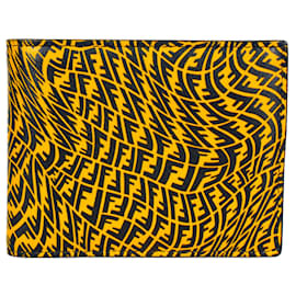 Fendi-Fendi Vit. Grace Light Bi-fold Wallet-Black,Yellow
