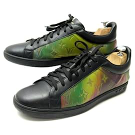 Louis Vuitton-LOUIS VUITTON BASKETS LUXEMBOURG 9 43 IN IRIDESCENT MONOGRAM LEATHER SNEAKERS-Multiple colors