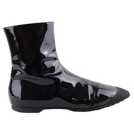 Miu Miu Lacklederstiefel Schwarz