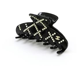 Chanel-Chanel Matelasse Coco Mark Barrette Hair Clip-Black,Cream