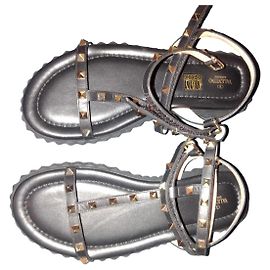 Autre Marque Valentino Rockstud Sandalen Leder Schwarz Schwarz