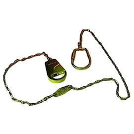 Gucci-Authentic Vintage Gucci Rare 1950’s G Gucci Engraved Gold Plated Long Key Chain-Gold hardware