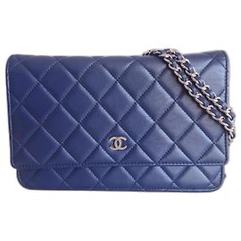 Cartera con cadena azul Chanel Azul oscuro