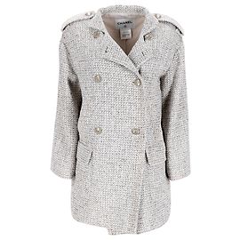 Chanel Double-Breasted Tweed Coat in White Wool White Cream