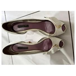 Louis Vuitton-Louis Vuitton Heels Apple White-White