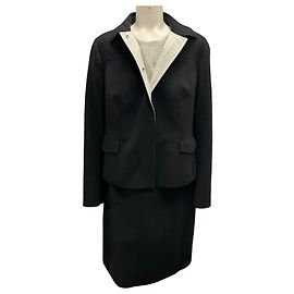 Akris Schwarz / Beige Wolljacke und Kleidanzug Set Schwarz