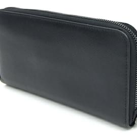 Prada-Prada Round Long Wallet in Black Leather-Black