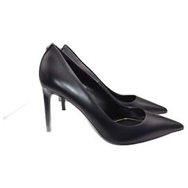 tom ford pumps black new Black