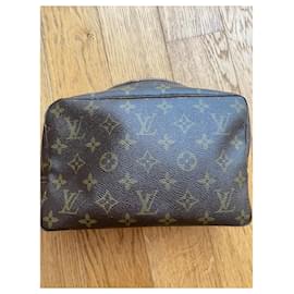 Louis Vuitton-Saddlebags-Brown