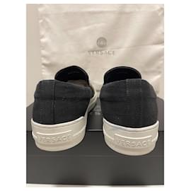 Givenchy-23-Black