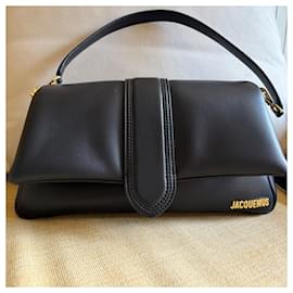 Jacquemus-Bambimou-Black