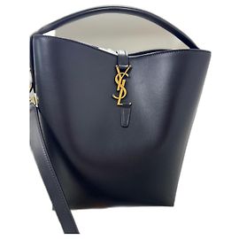 Yves Saint Laurent Secchiello le 37 Nero