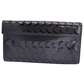 Clutch com aba em couro preto cortado a laser Alaïa Preto