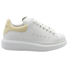Tênis Oversized Alexander McQueen em couro branco Branco