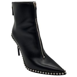 Botas de tornozelo de couro pretas / prateadas com studs de Alexander Wang Preto