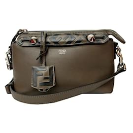 Fendi-Sac à bandoulière Fendi By the Way Small-Marron
