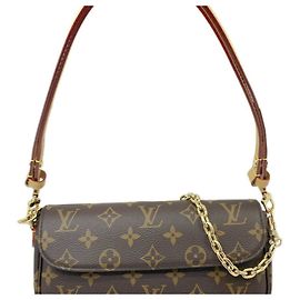 Cartera Monogram de Louis Vuitton con cadena Castaño