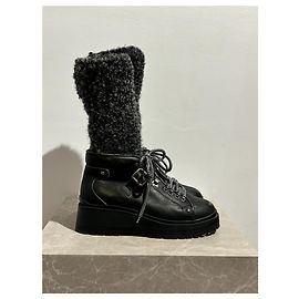Botas de tobillo MIU MIU T.EU 40 Cuero Negro