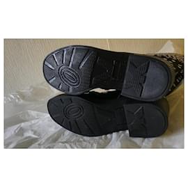 Fendi-Fendi Boots-Black
