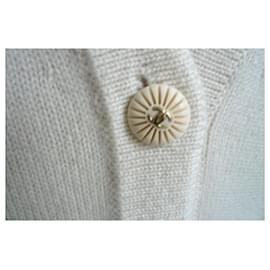 Chanel-CHANEL Cashmere cardigan off-white like new size 38-Cream