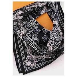 Louis Vuitton-Silk square-Black