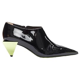 Christian Louboutin-Christian Louboutin Xilobooties pyramid heel patent pump-Black