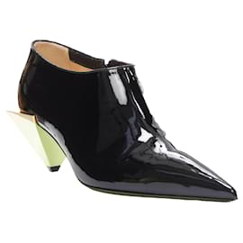 Christian Louboutin-Christian Louboutin Xilobooties pyramid heel patent pump-Black