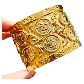 Chanel-Vintage 1970’s Chanel 24K Gold Plated Metal Coin CC Logos Cuff Bangle Bracelet-Gold hardware