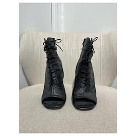 Saint Laurent-SAINT LAURENT Ankle boots T.EU 40 Leather-Black