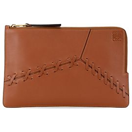 Braune LOEWE Leder Puzzle Clutch mit Steppnaht Braun