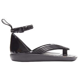 Louis Vuitton Desert Dream leather geta thong sandals Black