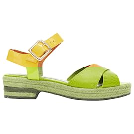 Fendi-Fendi embossed leather cross strap patent ankle strap jute sandal-Yellow