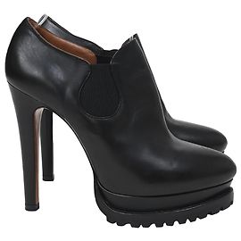 Alaïa Platform Ankle Boots in Black Leather  Black