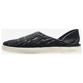 Max Mara Schwarze Leder Slipper - Größe EU 38 Schwarz