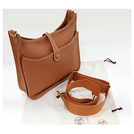 Hermès-Hermes Evelyne 3PM Clemence Gold Shoulder Bag-Golden