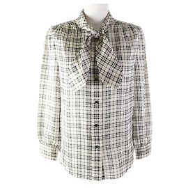 Yves Saint Laurent Seidenbluse mit Schleife von Saint Laurent 34 Beige Schwarz Andere