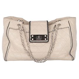 Chanel Beige Matelassé Leather Tote - 2000s Beige