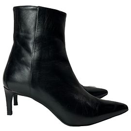 Iris & Ink Bottes à talons kitten Blythe en cuir noir Iris et Ink Noir