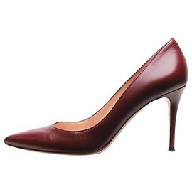Gianvito Rossi Escarpins pointus bordeaux - taille EU 37,5 Rouge