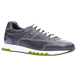 Hermès-Hermes Trail navy calf leather accent colorblock sneakers-Blue,Navy blue