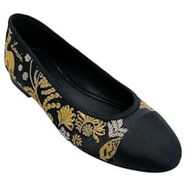 Lanvin-Lanvin Black / Gold Embroidered Cap Toe Ballet Flats-Black