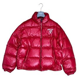 Rote Prada Pufferjacke Rot