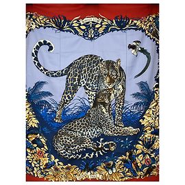 Lenço vintage Hermès "Jungle Love" Vermelho Bege Estampa de leopardo Azul marinho Lavanda