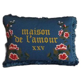 GUCCI Maison De L'Amour XXV cushion Multiple colors