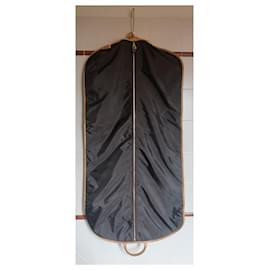 Louis Vuitton-Louis Vuitton monogram garment bag-Brown