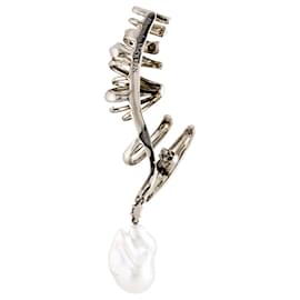 Alexander Mcqueen-Alexander McQueen Runway Collection Ear Cuff-Silver hardware
