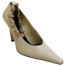 Lanvin-Lanvin Plaster Leather Swing Chain Pumps-Cream