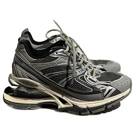 Baskets BALENCIAGA T.EU 39 Cuir Gris