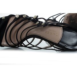 Gucci, black strap sandals with Gucci buttons Black